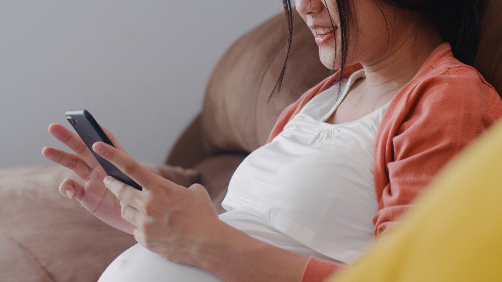 5 apps para acompanhar a gravidez e o desenvolvimento do seu bebé - imagem freepik