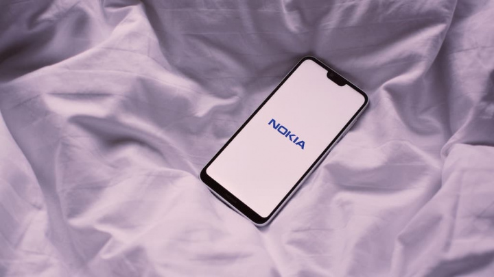 Nokia 9.2 PureView poderá ser o smartphone a estrear a câmara frontal por baixo do ecrã