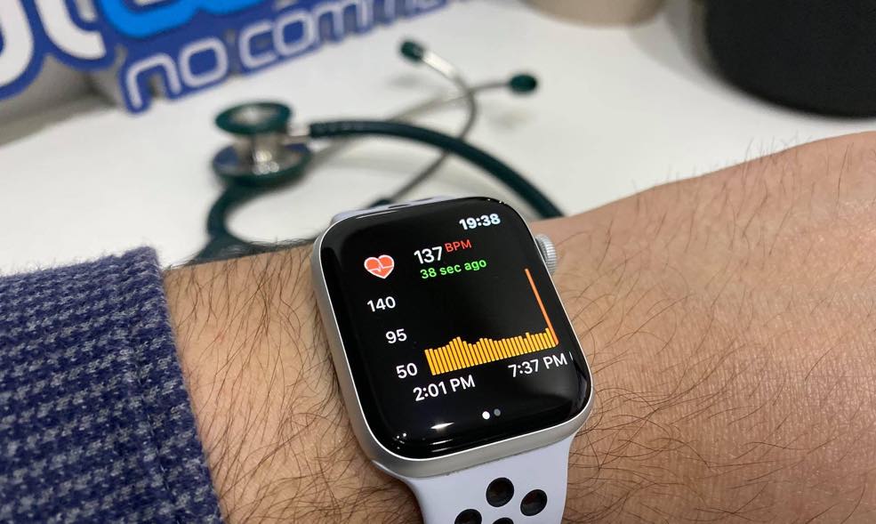 COVID-19: Utilizadores com Apple Watch podem monitorizar corpo